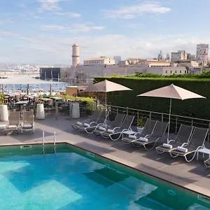 Novotel Vieux Port Отель