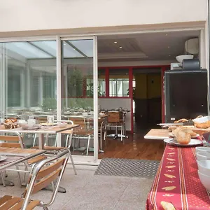 Adagio Access Prado Perier Hotel apartamentowy