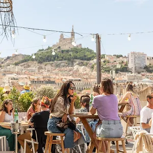 The Babel Community - Vieux Port Marsilya