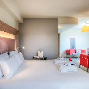 Novotel Centre Prado Velodrome מלון